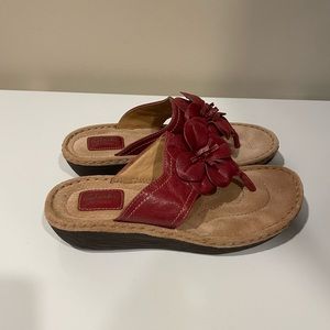 NWOT Clark's Artisan Red Leather Flower Sandals!